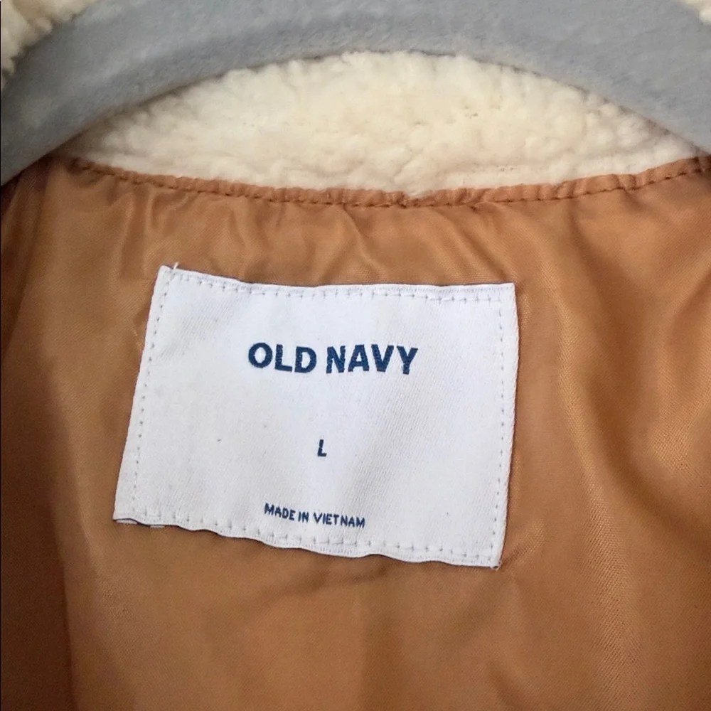 Old Navy Cream and Tan Fleece Vest